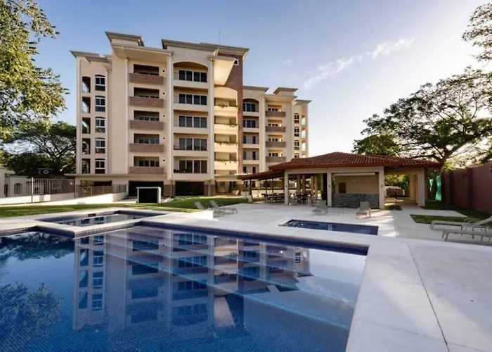 Pen16 Luxury 3bd In Excl Complex *
