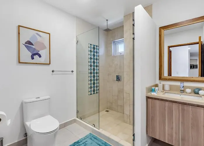 Pen16 Luxury 3bd In Excl Complex Apartment